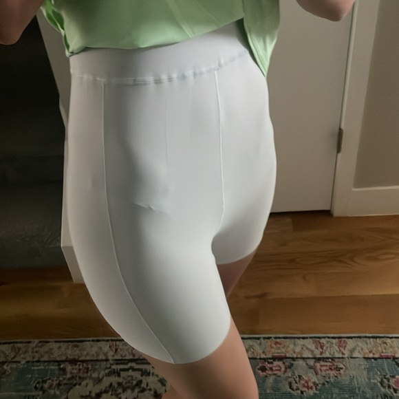 Outdoor Voices The Exercise Athletic Dress in Lime Green - Picture 5 of 5